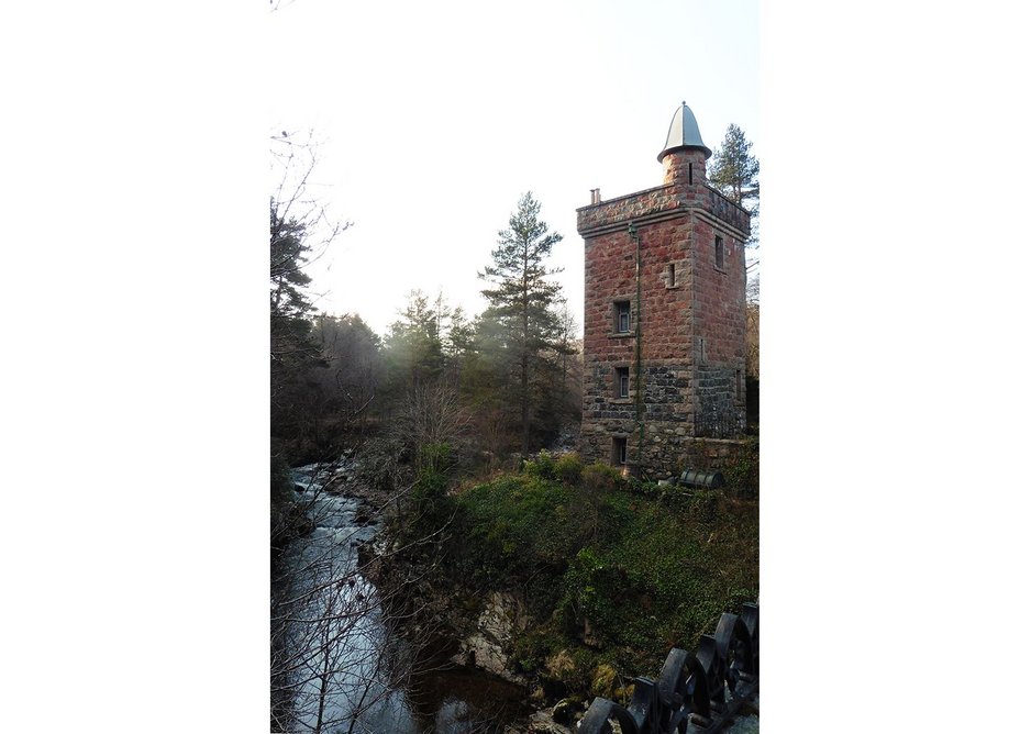 Tower of Ess, built in the early 1870s by Truefitt as an entrance lodge to Glen Tanar estate in Scotland. Like other buildings at Glen Tanar, Truefitt exploited the scenic beauty of the surroundings as well as local resources.