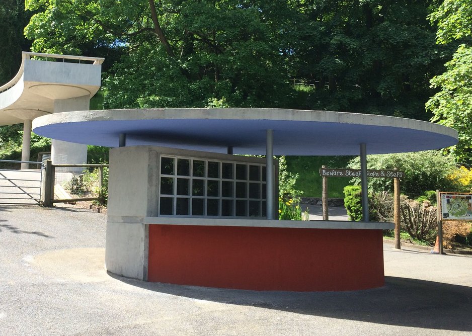 The entrance kiosk at Dudley Zoo