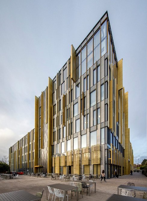 The new facility replaces an out-of-date University of Birmingham library dating from the 1950s.
