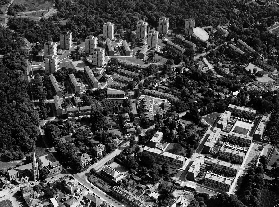 Alton West Estate, designed by the London County Council Architects’ Department, 1958. Credit: Architectural Press Archive / RIBA Collections