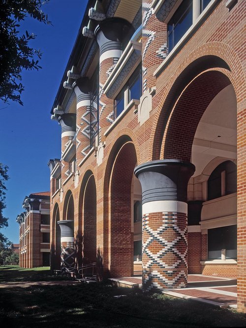 Duncan Hall, Rice University exterior.