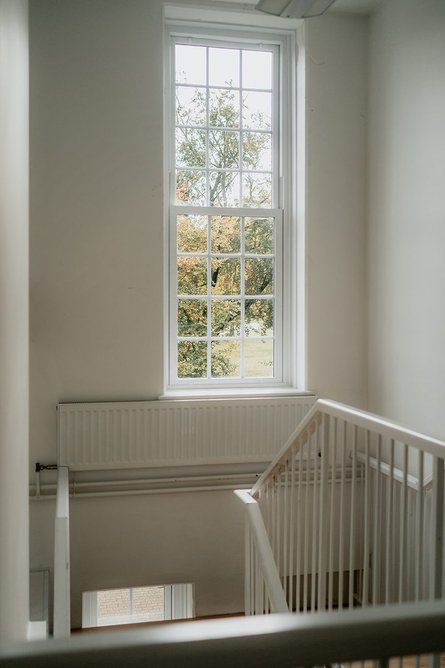 ECOSlide: enhanced performance with modern, thermally efficient and low maintenance PVCu profiles and double glazing.