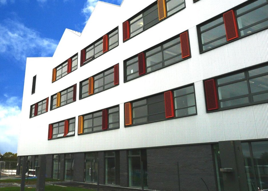 Cadisch MDA Welltec wave-form cladding at the Kingswood Academy, Hull. AHMM Architects.