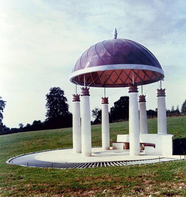 Millennium Pavilion for Lord Sainsbury in Hampshire, completed in 2000 by Robert Adam Architects.