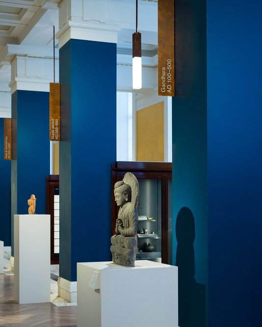 When illuminated, the pendant’s thin alabaster gives the effect of veined marble, while the patinated brass fitting coordinates with the exhibition interpretation at the Sir Joseph Hotung Gallery of China and South Asia, designed by Nissen Richards Studio at the British Museum.