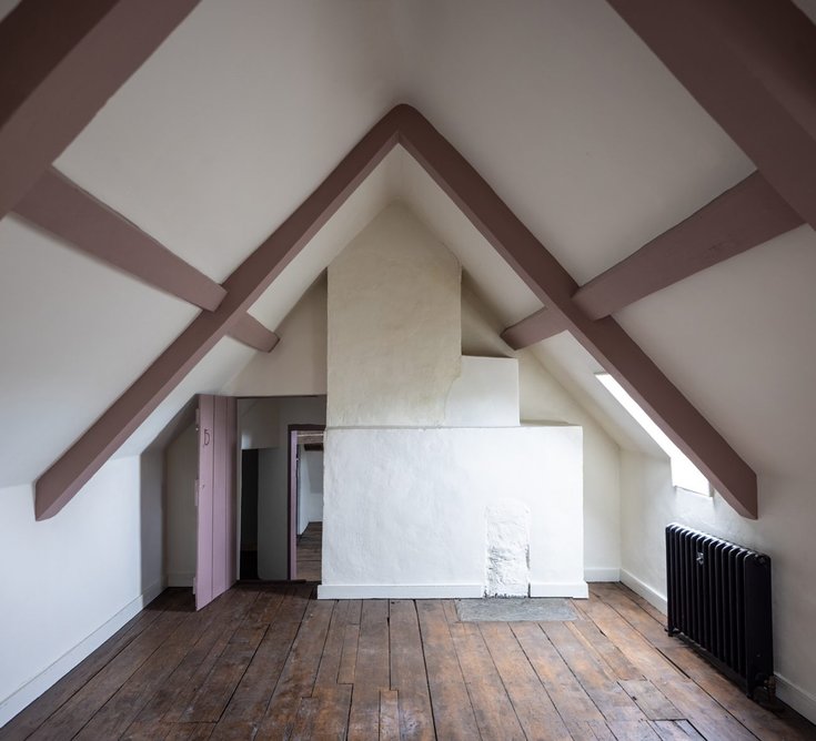 A sense of the building’s history remains palpable through light touches in the loft.