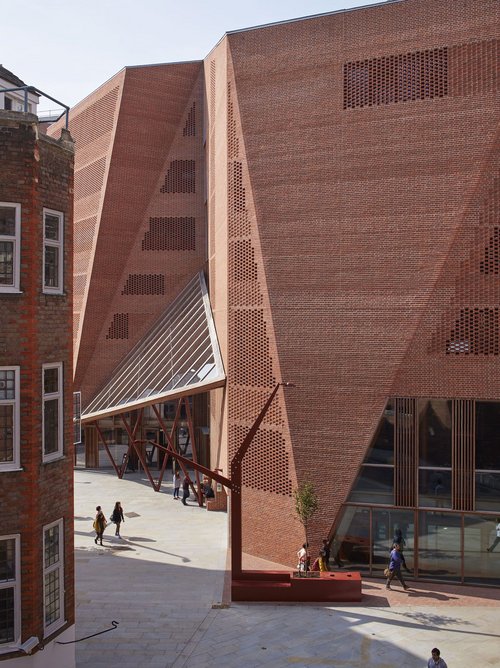 Saw Swee Hock Students' Centre at the London School of Economics, designed by O’Donnell & Tuomey, 2014.