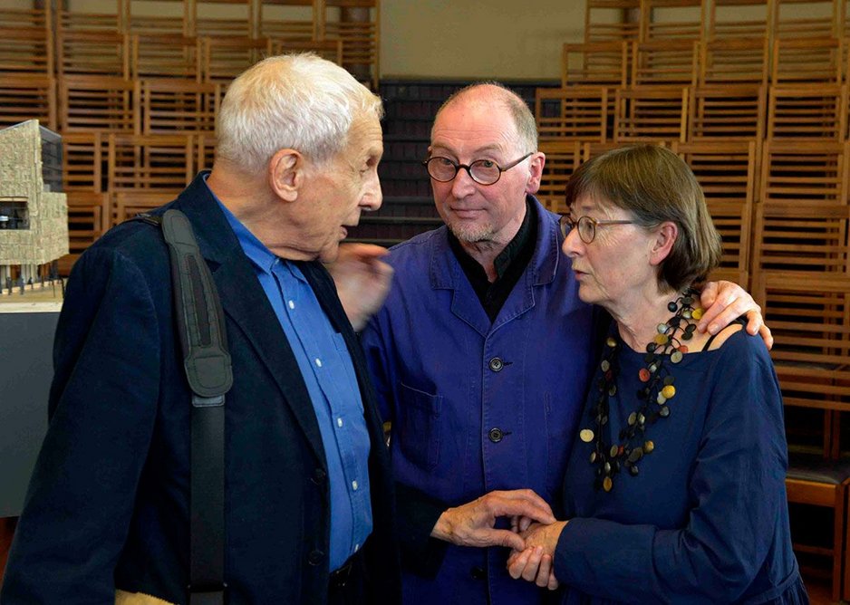Kenneth Frampton with Sheila O’Donnell and John Tuomey.