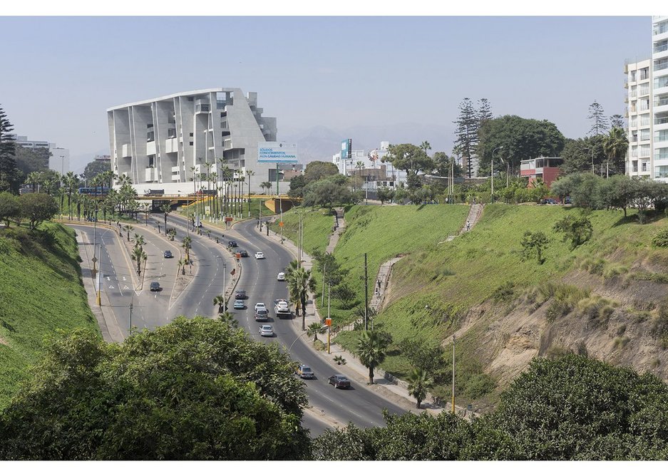 UTEC - Universidad de Ingenieria y Tecnologia