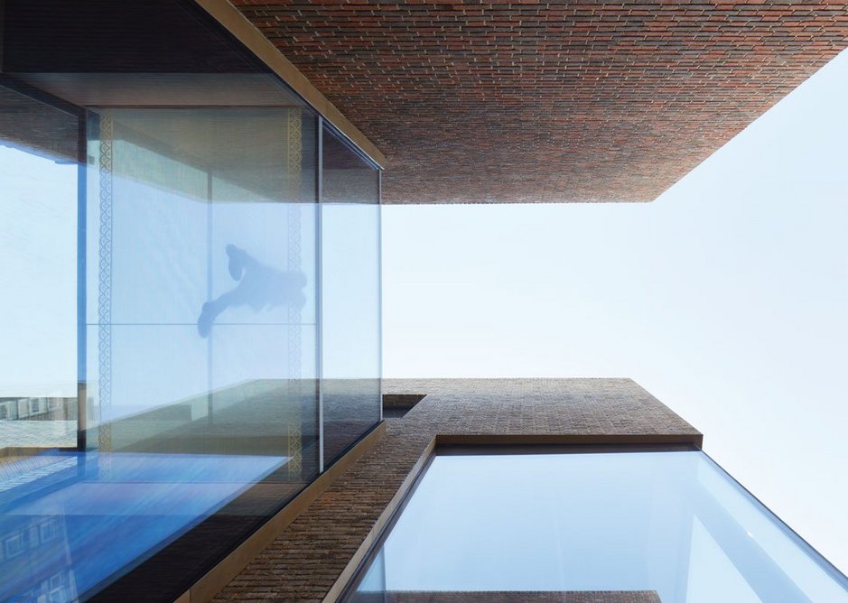 Looking up at the double-deck glass bridge with its lace interlayer.