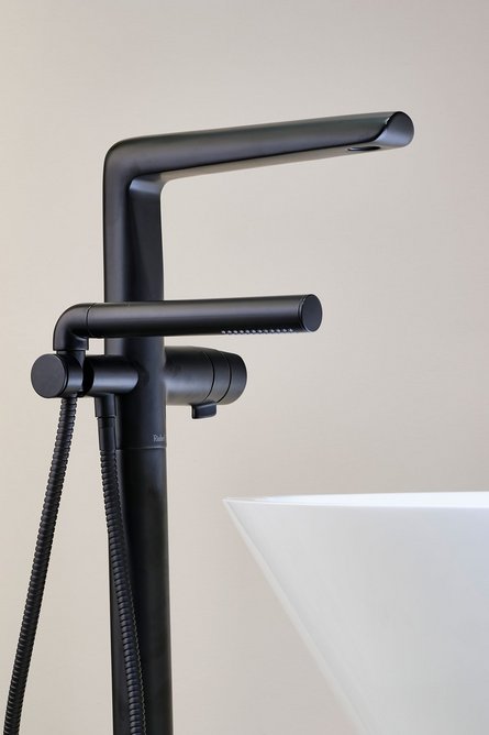 Parabola freestanding bath/shower mixer in Black.
