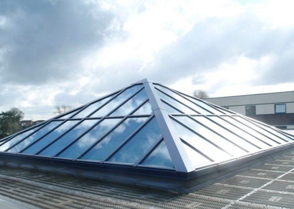 Xtralite manufactures structural glazing solutions in glass, polycarbonate and its own Lumira option.