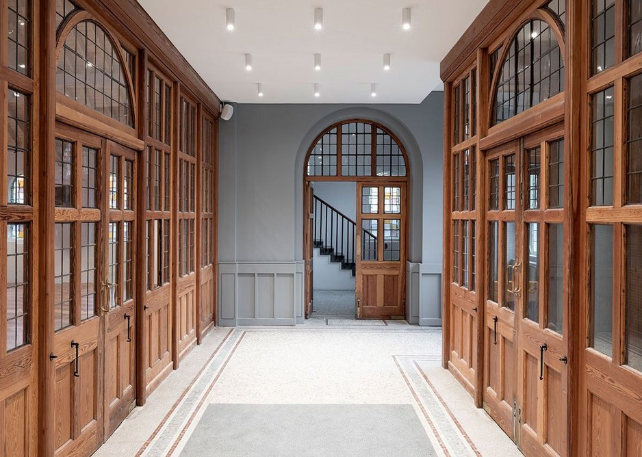 The entrance vestibule, now a calm well let space opening onto the staircase