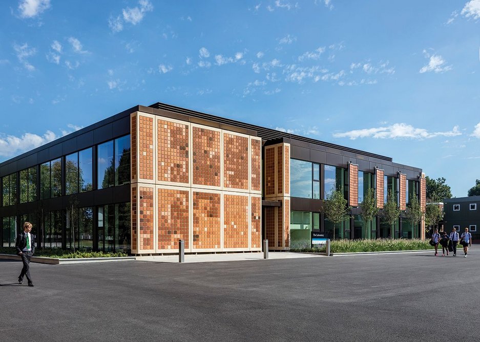 2016: Dulwich College Laboratory, London, UK.