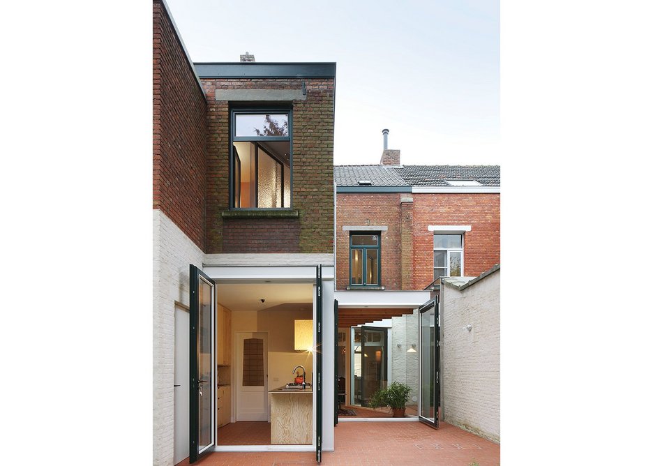 Looking south from  the garden back to the house  reveals aDVVT’s signature  baroque spatial moves.