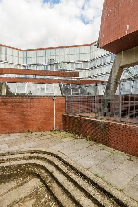 Florey Building, Oxford. Student accommodation, designed by James Stirling, 1968.