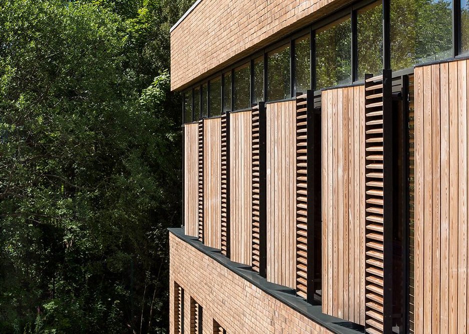 Eastwood Health and Care Centre, Hoskins Architects.