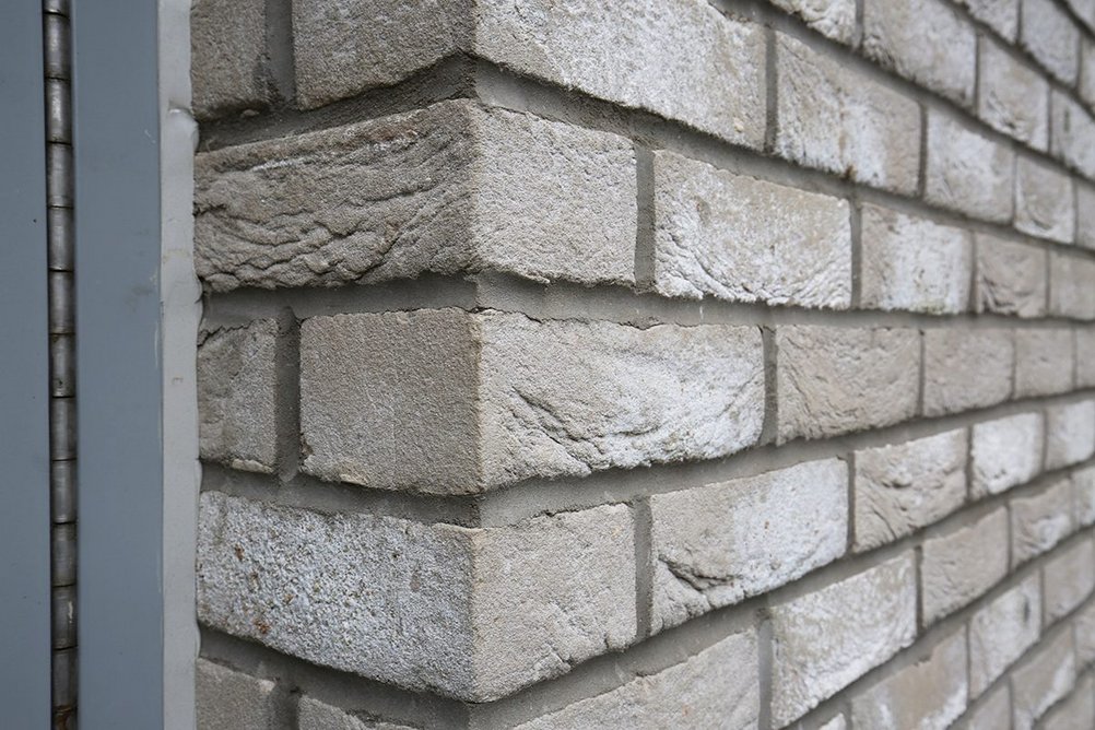 Antro brick from Vandersanden: Offering visual interest up close.