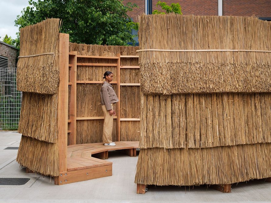 Built by local young people in collaboration with Material Cultures and Yasmeen Lari, the structure creates a temporary shelter.