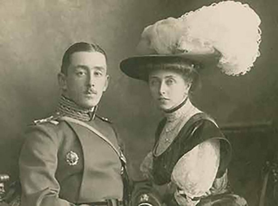 Iofan’s wife, Olga Sasso-Ruffo, the half-Italian, half-Russian aristocrat whose sister married the tsar’s nephew, with her first husband, Boris Ogarev. She was living in Narni when she met Iofan. They both joined the Communist Party and returned to the Soviet Union with her two children.