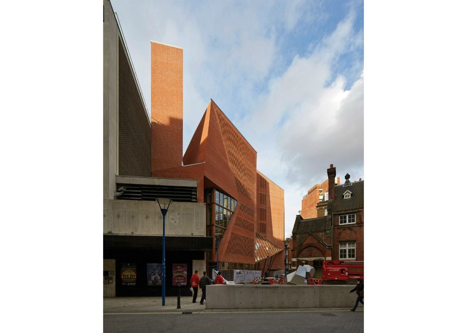 Innovative use of brick and clay products: LSE Saw Swee Hock Student Centre, O’Donnell + Tuomey