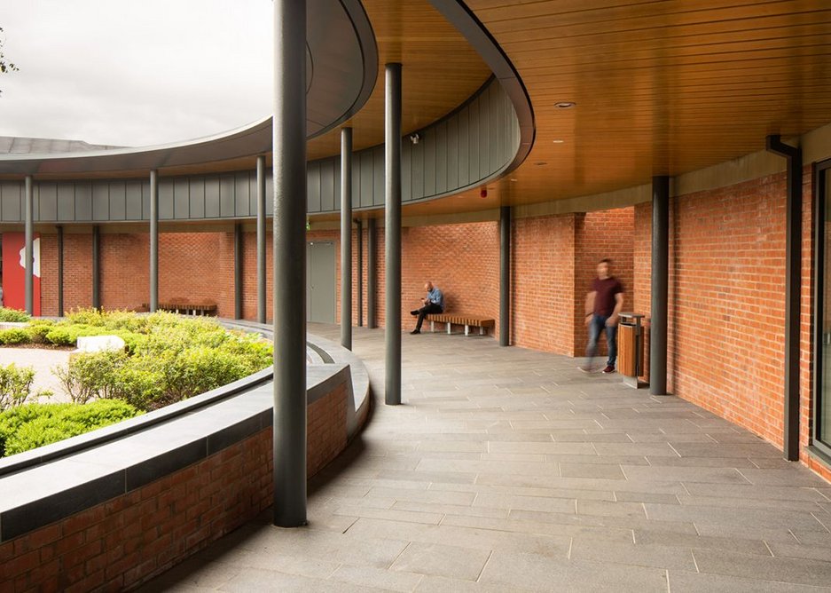 The cloistered circular court leading to the ward entrances.