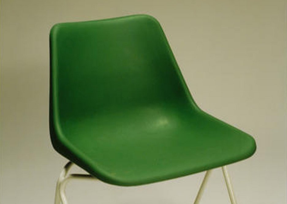 Robin Day's Polypropylene stacking chair .