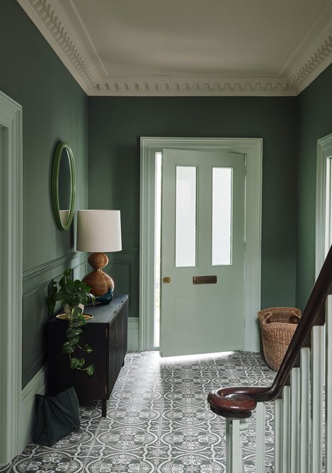 Walls in Fynbos; ceiling in Slate II, both Architects’ Matt; spindles in Slate III; skirting, architrave and front door in Sobek; mirror in Chelsea Green II, all Architects’ Eggshell, Paint & Paper Library.