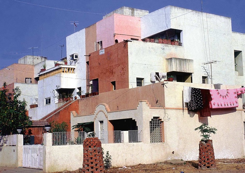 Life Insurance Corporation Mixed Income Housing (1973), Abad, India.
