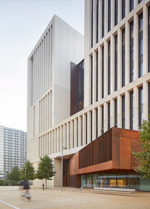 Concrete and Corten speak of the campus building’s ostensibly defensive language.