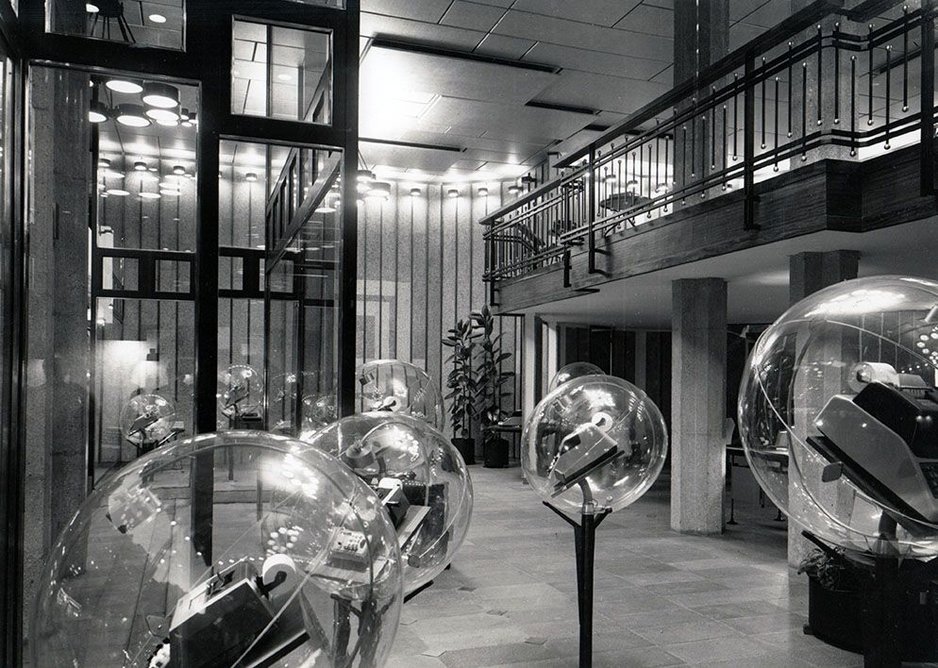 Olivetti Showroom, Barcelona – Spain, designed by BBPR 1965. Photo F. Català Roca. Courtesy of Navone Associati, Milan.