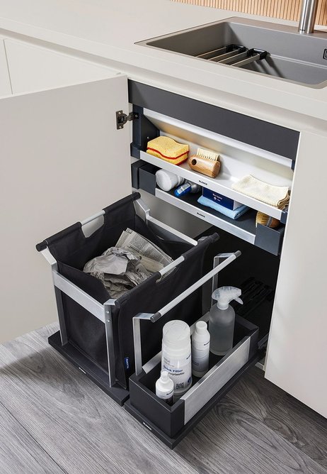 Surprisingly pleasing accessories: In-sink drainage shelves, under-sink Orga shelf and drawer, waste paper bin and removable caddy.