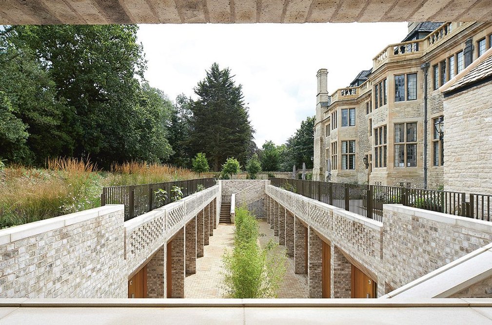 Accommodation block looking south. The visual relationship between Rhodes House’s east elevation and the landscape in front is virtually unaltered.