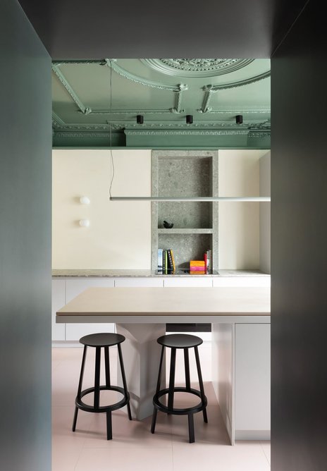 Internally, the ground floor is conceived as three distinct volumes.