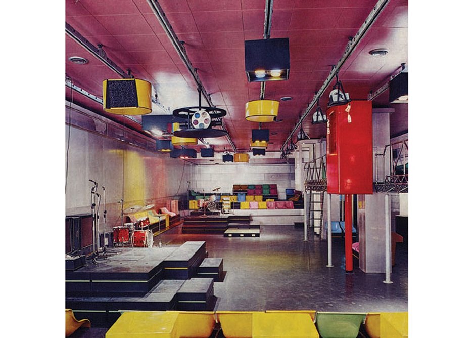 Interior of Piper, Turin designed by Pietro Derossi, Giorgio Ceretti and Riccardo Rosso, 1966.