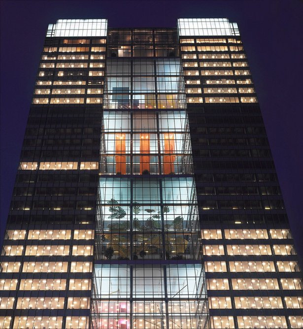 Pringle Brandon Perkins & Will fit-out of Barclays Bank HQ at Canary Wharf, London.