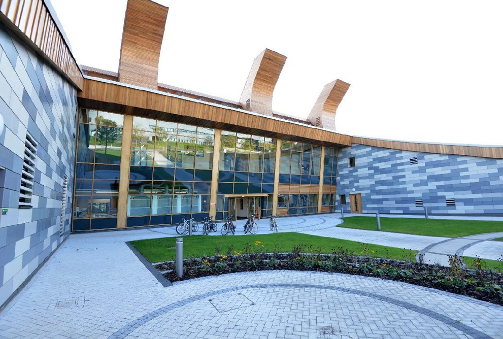 Tobermore Fusion and Pedesta paving at GlaxoSmithKline Carbon Neutral Laboratory for Sustainable Chemistry, University of Nottingham.