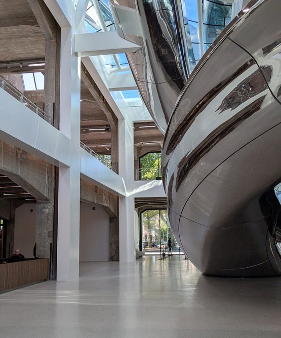 A new supportive steel frame meant that no foundational work was necessary.
