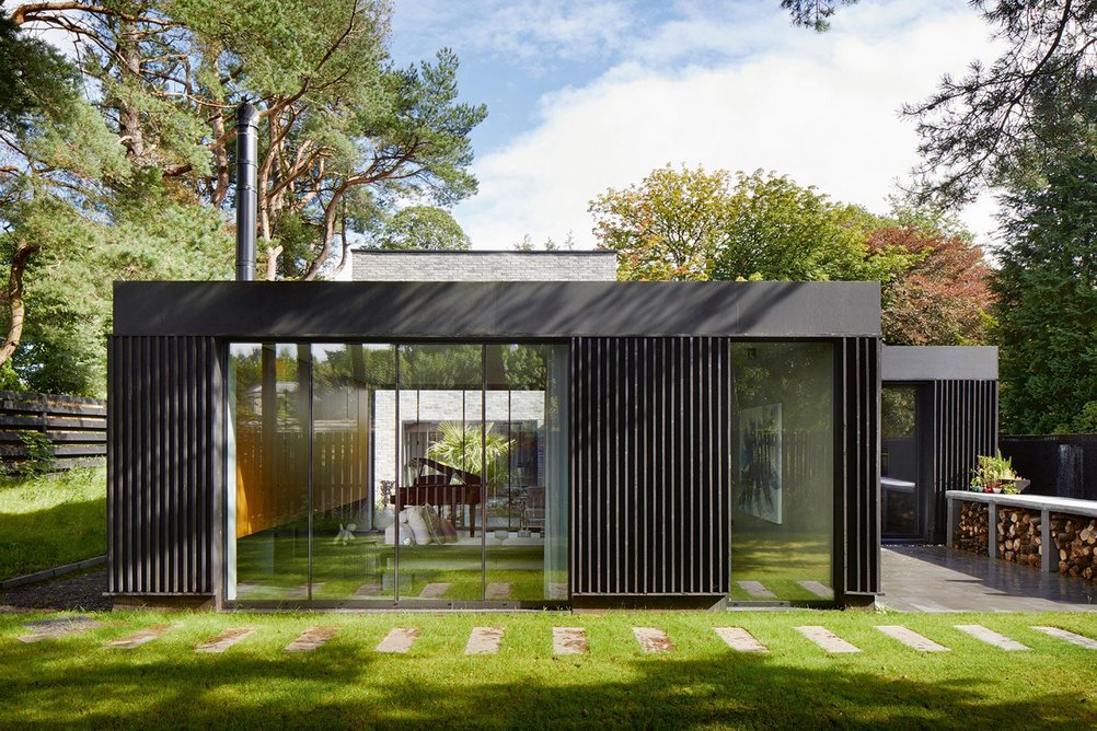 There’s a crisp, Scandi minimalism to the home’s one-storey pavilion.