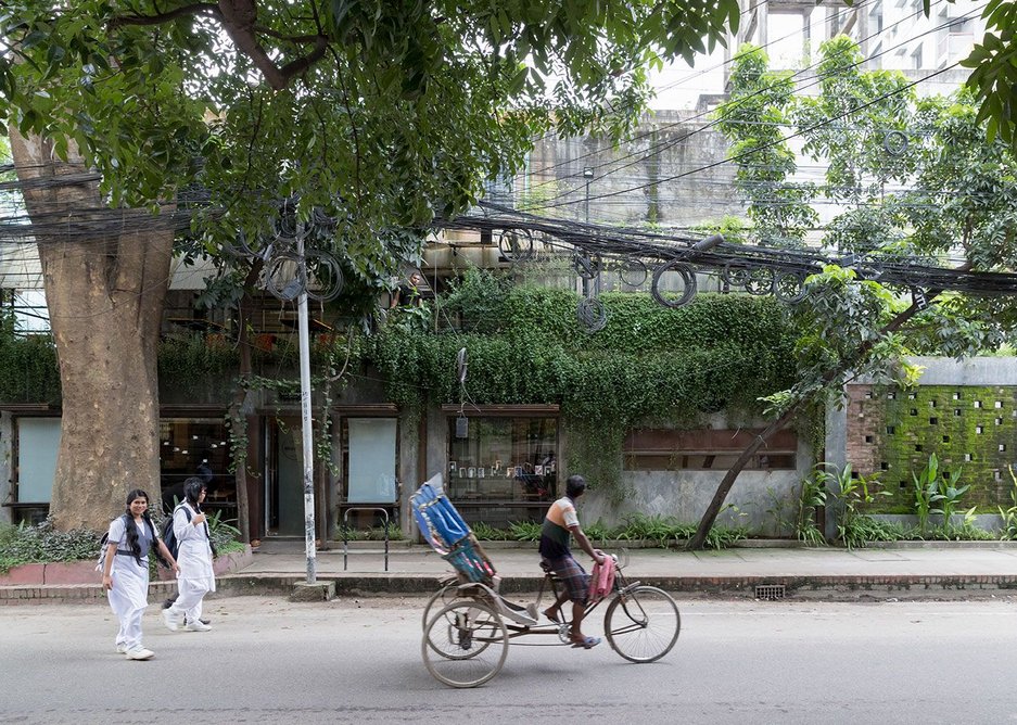 Café Mango, Dhanmondi, Dhaka. Architect: Atelier Robin / Salauddin Ahmed.