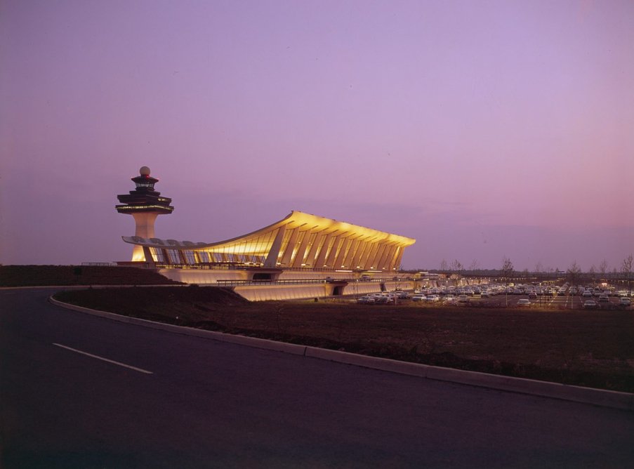 Washington Dulles International Airport, Washington DC, USA, 1958–62, 1996, Eero Saarinen.