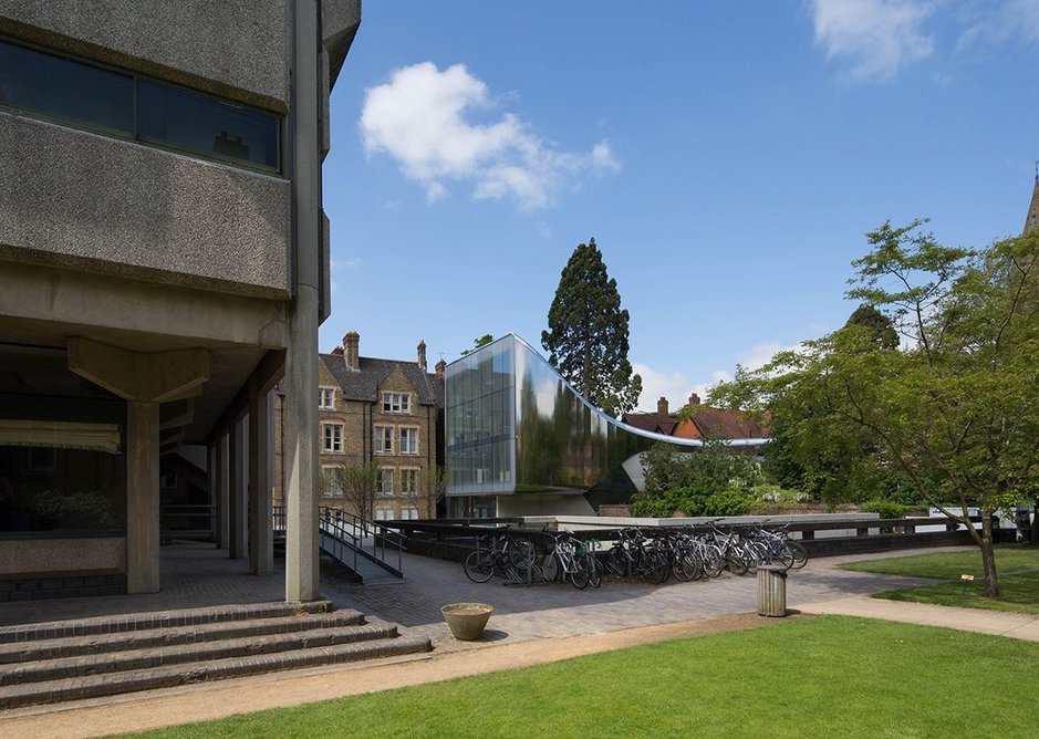 Oxford University Middle East Centre at St Antony's College.