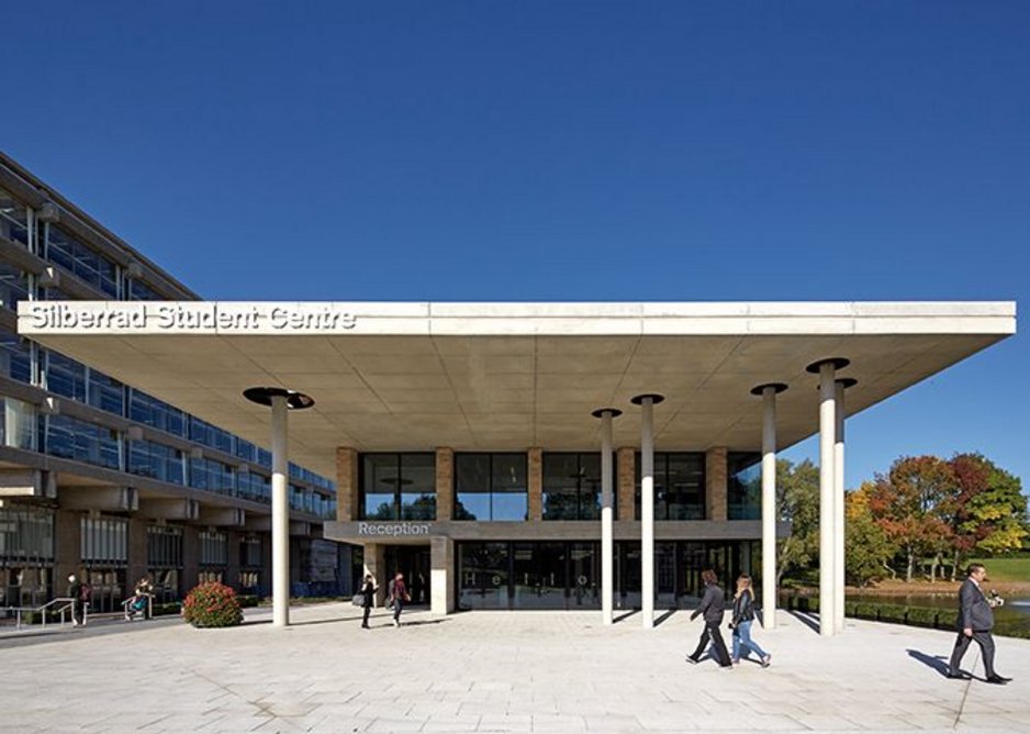 The huge concrete roof overhang of the student centre creates an exterior formal room for university functions.