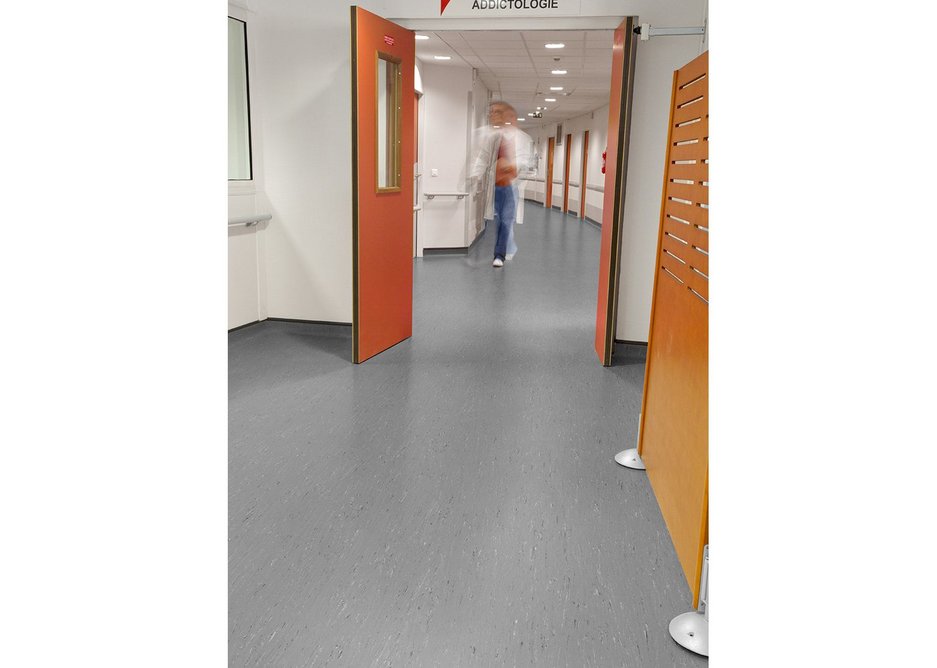 Gerflor's Mipolam Troplan flooring in dark grey.