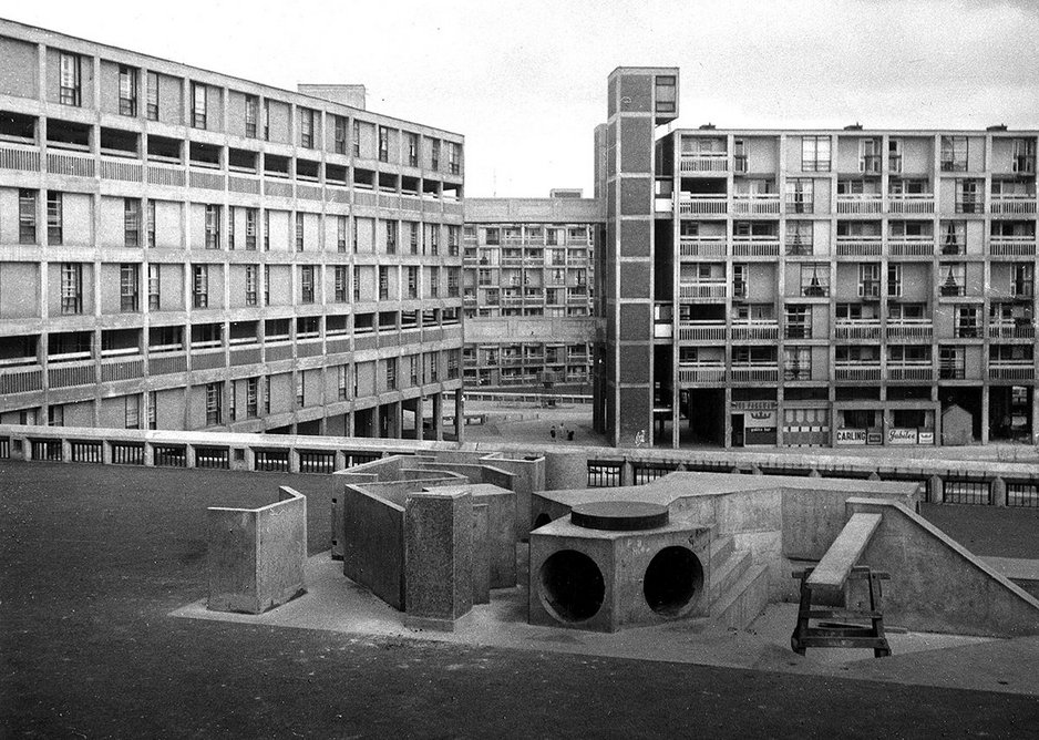 Park Hill Estate Sheffield 1962 (c) Arch Press Archive RIBA Library Photographs Collection.