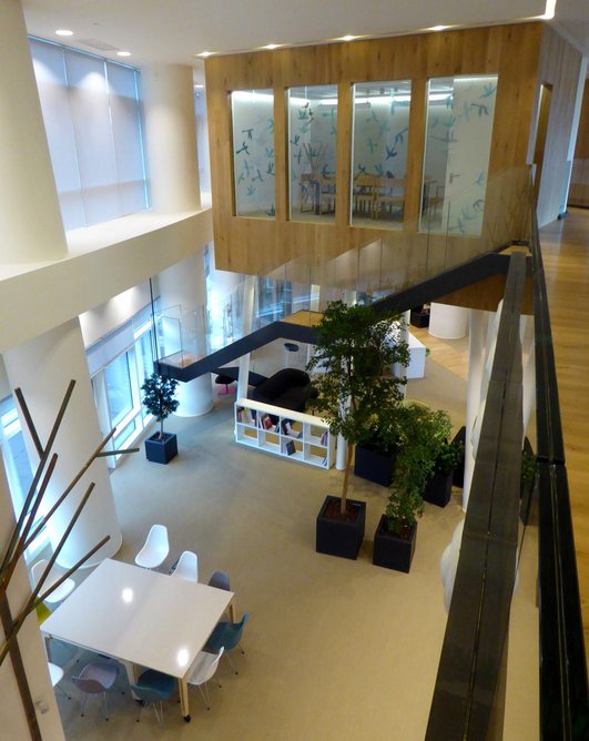 UniCredit headquarters fit-out in Milan by Pringle Brandon (2012).