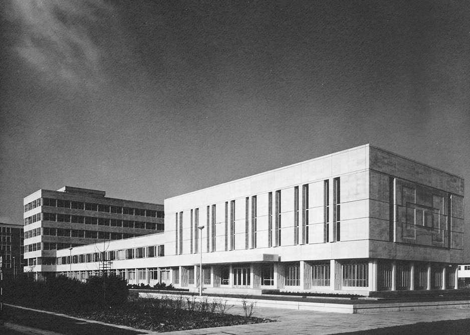 Clendinning designed Crawley town hall while with architects Sir John Brown, A.E Henson and Partners. It was sadly demolished earlier this year.