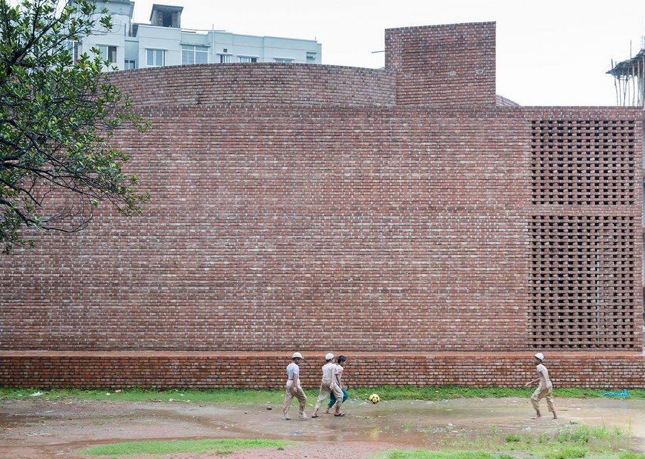 Bait Ur Rouf Mosque Faydabad, Dhaka. Architect: MTA / Marina Tabassum Architects.