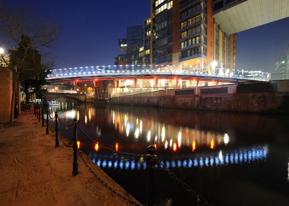 Spinningfields Bridge, Manchester (2011), by Ramboll.