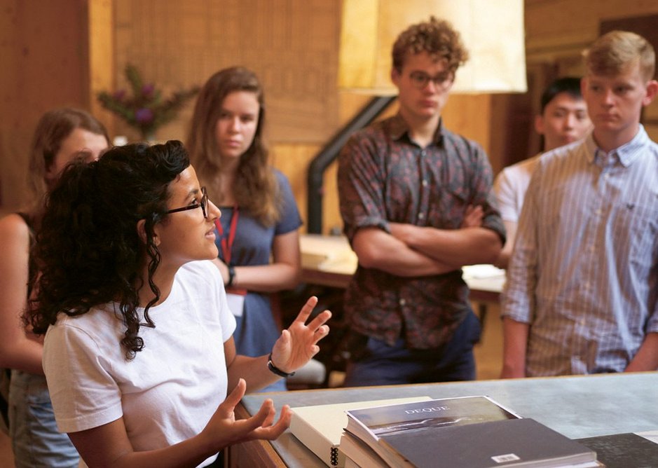 Mohamed teaching at the Architectural Drawing Summer School at Hauser & Wirth, 2017.